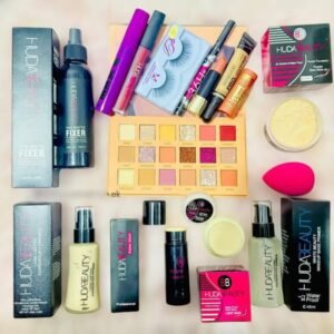 14-in-1 Huda Beauty Makeup Bundle