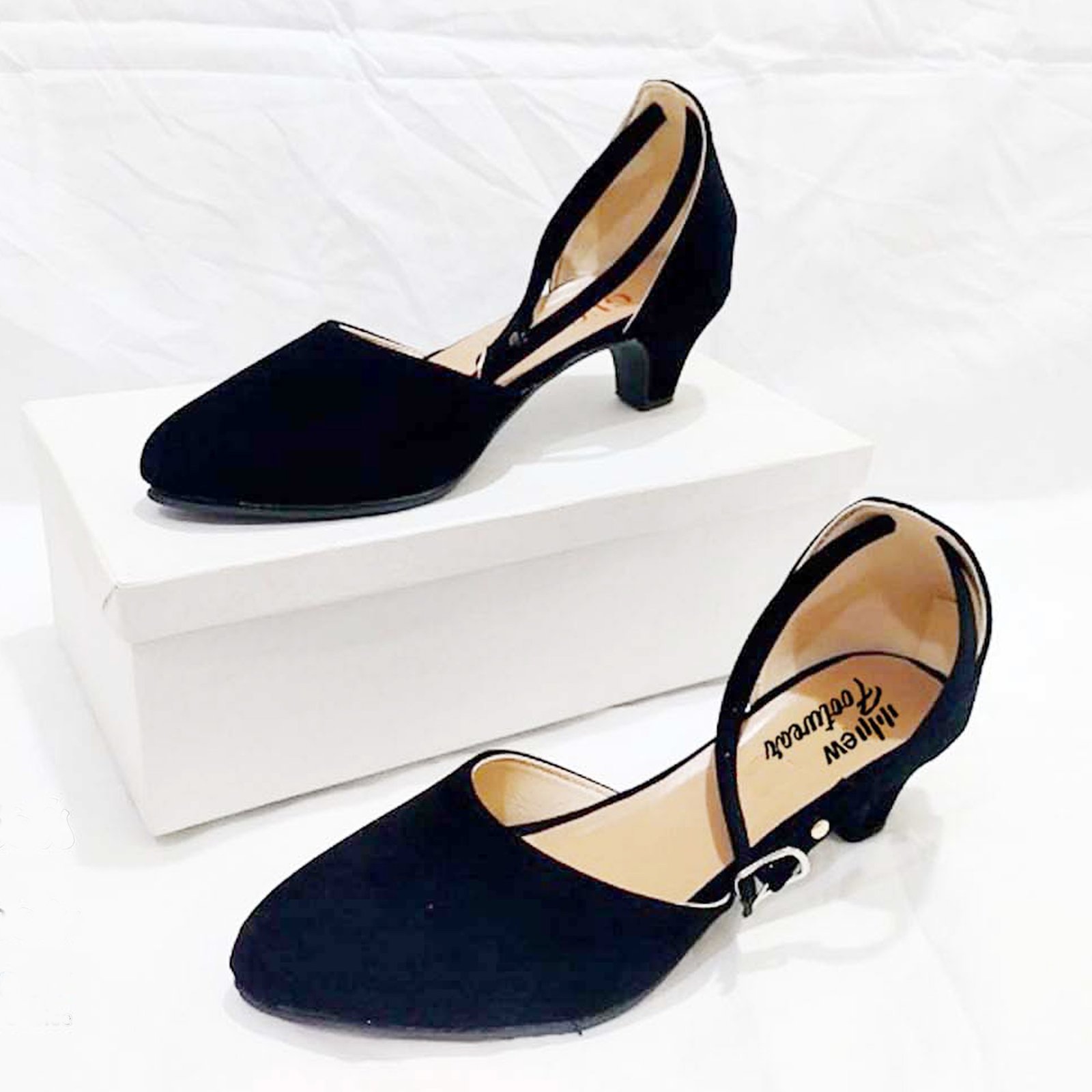 Velvet Pump Shoes - Image 5